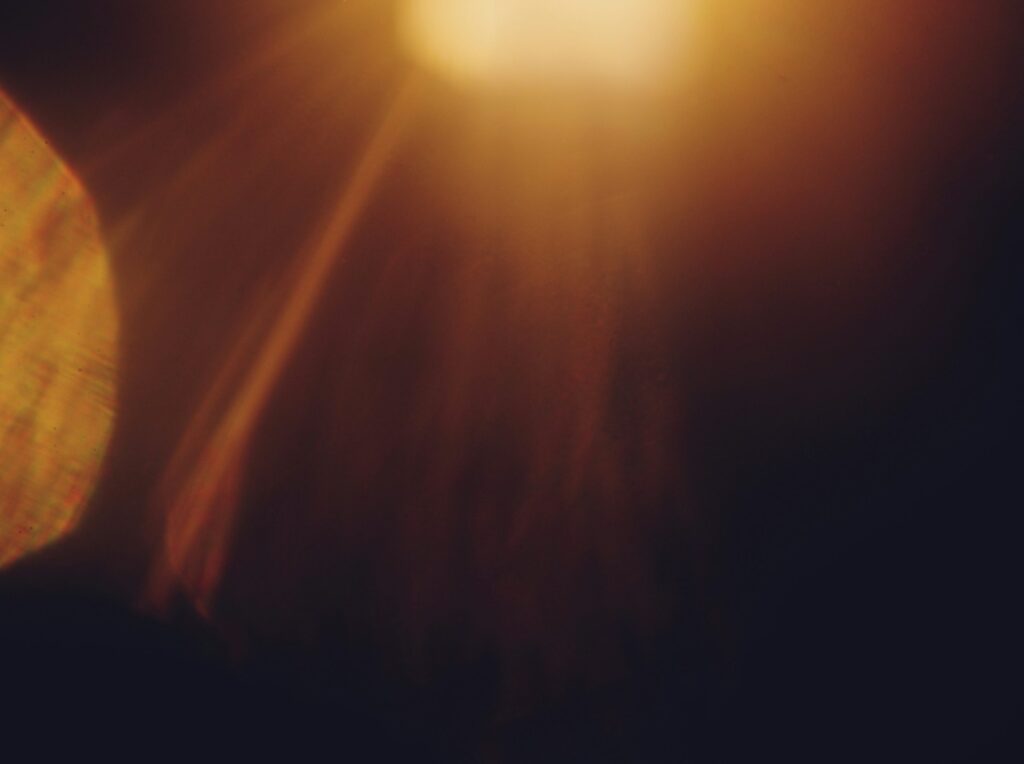 De las Tinieblas a la Luz Admirable